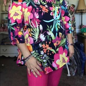 Bright vivid shirt NWOT